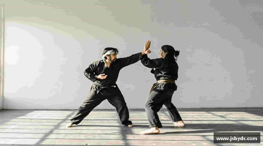 谈球吧登录注册风雨同舟，共创辉煌！